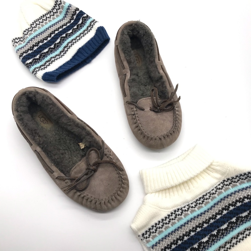 Uggs flats size 7 brown